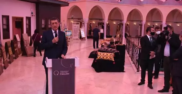 Son dakika haberleri: BAKAN SELÇUK YUNUS EMRE TÜRKÇEMİZİN YÜZ AKI OLARAK KIVANÇ VESİLEMİZDİR