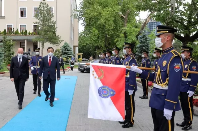 Bakan Soylu, Kırgızistan Dışişleri Bakanı Kazakbaev ile bir araya geldi Bakan Soylu, Kırgızistan Dışişleri Bakanı Kazakbaev ile bir araya geldi