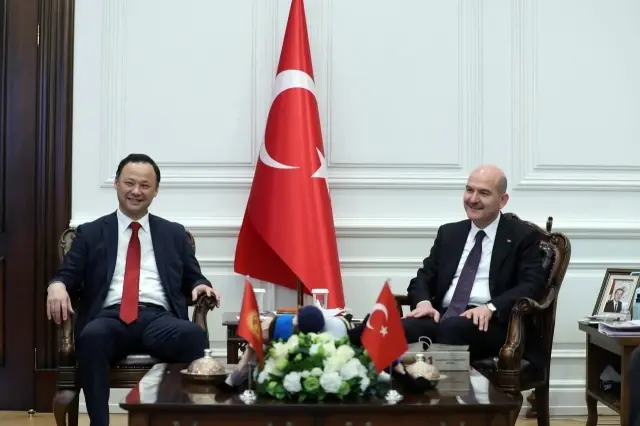 Bakan Soylu, Kırgızistan Dışişleri Bakanı Kazakbaev ile bir araya geldi Bakan Soylu, Kırgızistan Dışişleri Bakanı Kazakbaev ile bir araya geldi
