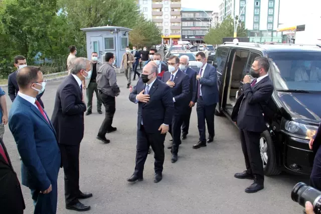 Bakan Varank ve Dönmez'den Ağrı Valiliğine ziyaret Bakan Varank ve Dönmez'den Ağrı Valiliğine ziyaret