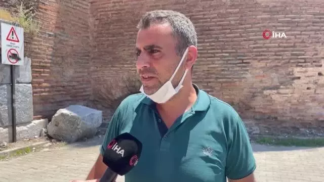 Binlerce yıllık surlar ilan-ı aşk tahtasına döndü Binlerce yıllık surlar ilan-ı aşk tahtasına döndü