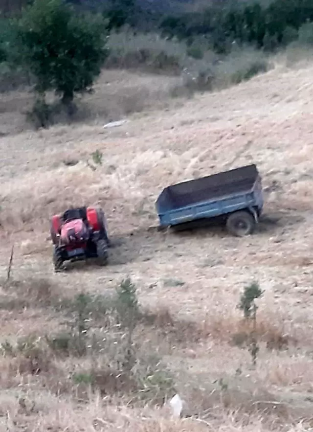 Son dakika! Devrilen traktörün sürücüsü hayatını kaybetti Son dakika! Devrilen traktörün sürücüsü hayatını kaybetti