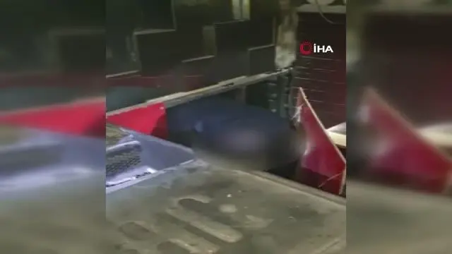 Eğlence mekanında sahnenin altına ve tuvalete saklandılar