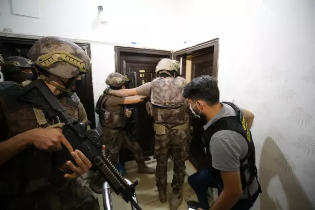 GAZİANTEP - Uyuşturucu operasyonunda 24 şüpheli gözaltına alındı GAZİANTEP - Uyuşturucu operasyonunda 24 şüpheli gözaltına alındı