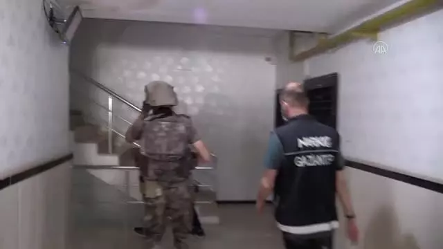 GAZİANTEP - Uyuşturucu operasyonunda 24 şüpheli gözaltına alındı GAZİANTEP - Uyuşturucu operasyonunda 24 şüpheli gözaltına alındı