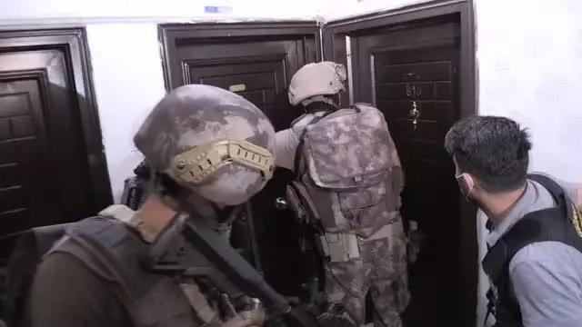GAZİANTEP - Uyuşturucu operasyonunda 24 şüpheli gözaltına alındı GAZİANTEP - Uyuşturucu operasyonunda 24 şüpheli gözaltına alındı