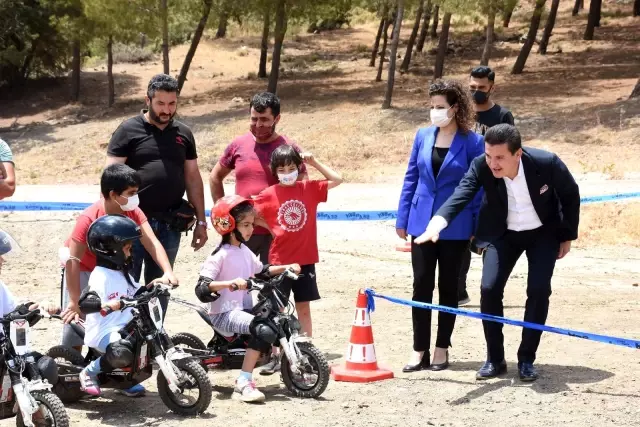Geleceğin şampiyon adayları pistlerin tozunu atıyorlar Geleceğin şampiyon adayları pistlerin tozunu atıyorlar
