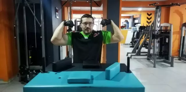Gökhan Seven, Bilek Güreşi Dünya Şampiyonası'na hazırlanıyor Gökhan Seven, Bilek Güreşi Dünya Şampiyonası'na hazırlanıyor