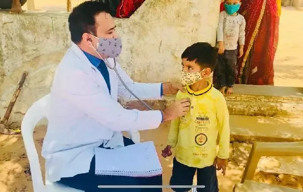 Hindistan'da hayat kurtaran girişim: Doktorlar Yolda Hindistan'da hayat kurtaran girişim: Doktorlar Yolda
