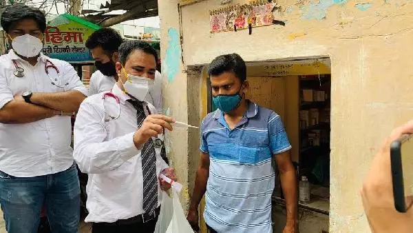Hindistan'da hayat kurtaran girişim: Doktorlar Yolda Hindistan'da hayat kurtaran girişim: Doktorlar Yolda