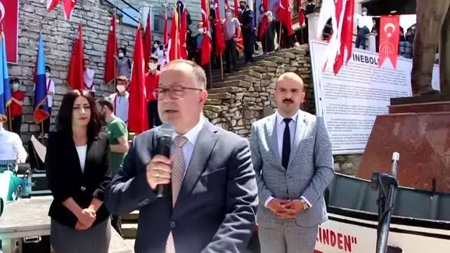 KASTAMONU - İnebolu'da 'İstiklal Bayrağı' teslim töreni gerçekleştirildi KASTAMONU - İnebolu'da 'İstiklal Bayrağı' teslim töreni gerçekleştirildi