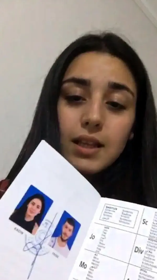 Günlerdir aranan Melisa'dan ailesini yıkan mesaj: Evlendim, aramayın Günlerdir aranan Melisa'dan ailesini yıkan mesaj: Evlendim, aramayın