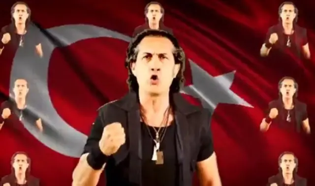 Kıraç'ın Milli Takım'a yaptığı marş sosyal medyayı ikiye böldü! Şarkının sözleri tartışma yarattı Kıraç'ın Milli Takım'a yaptığı marş sosyal medyayı ikiye böldü! Şarkının sözleri tartışma yarattı