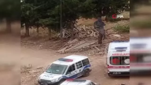 Kıskançlık krizine girip eşini ayaklarından vurdu Kıskançlık krizine girip eşini ayaklarından vurdu