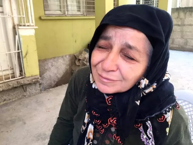 Kızı yanarak, oğlu boğularak ölen annenin feryadı Kızı yanarak, oğlu boğularak ölen annenin feryadı