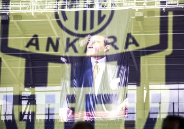 MKE Ankaragücü Olağan Genel Kurulu'nda başkan adayları Koca ve Akyüz açıklamalarda bulundu MKE Ankaragücü Olağan Genel Kurulu'nda başkan adayları Koca ve Akyüz açıklamalarda bulundu