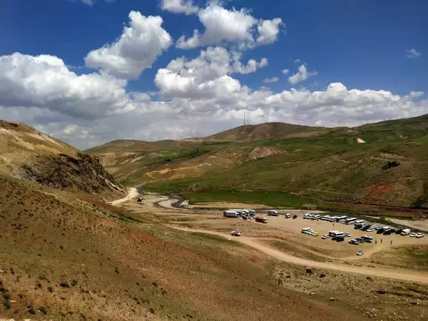 Mollakara'da 20 ton altın ile 3,5 ton gümüşü çıkaracak tesisin temeli atıldı Mollakara'da 20 ton altın ile 3,5 ton gümüşü çıkaracak tesisin temeli atıldı