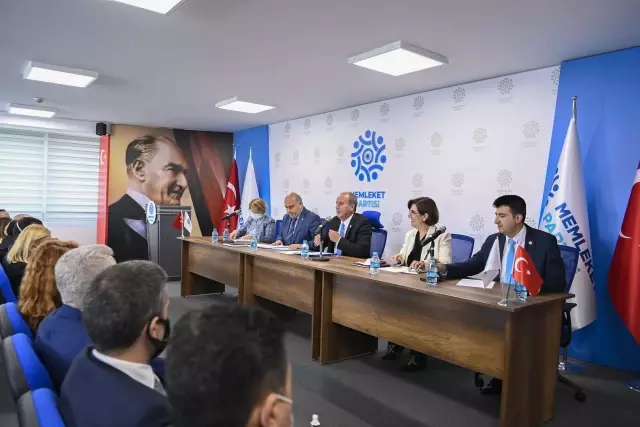 Muharrem İnce, partisinin MYK toplantısına katıldı Muharrem İnce, partisinin MYK toplantısına katıldı