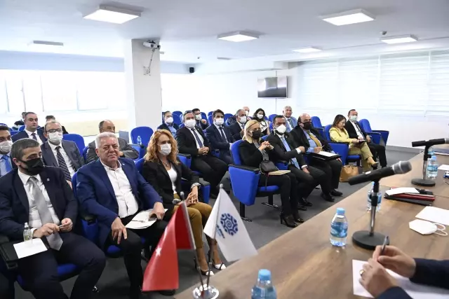Muharrem İnce, partisinin MYK toplantısına katıldı Muharrem İnce, partisinin MYK toplantısına katıldı