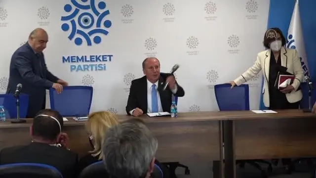 Muharrem İnce, partisinin MYK toplantısına katıldı Muharrem İnce, partisinin MYK toplantısına katıldı