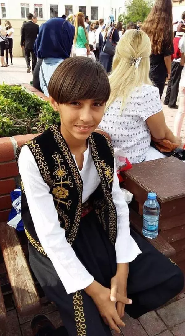OĞLU MAGANDA KURŞUNUYLA ÖLEN ANNE: BEN ÇOCUĞUMA OYUNCAK TABANCA BİLE ALMADIM OĞLU MAGANDA KURŞUNUYLA ÖLEN ANNE: BEN ÇOCUĞUMA OYUNCAK TABANCA BİLE ALMADIM