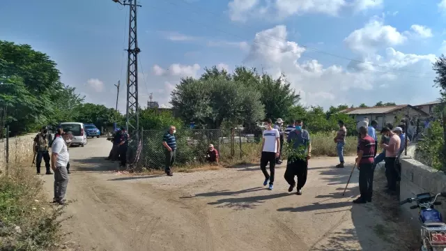 Osmaniye'de kocası ve görümcesini tüfekle öldürdüğü iddiasıyla yakalanan kadın tutuklandı Osmaniye'de kocası ve görümcesini tüfekle öldürdüğü iddiasıyla yakalanan kadın tutuklandı