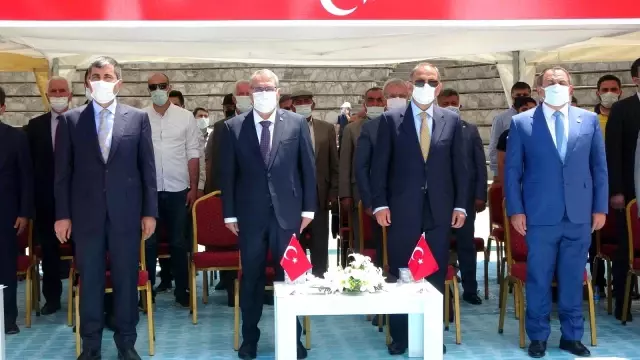Özhaseki: '2002'de iktidar olunca şehirlerimiz büyük projelere kavuşmaya başladı' Özhaseki: '2002'de iktidar olunca şehirlerimiz büyük projelere kavuşmaya başladı'