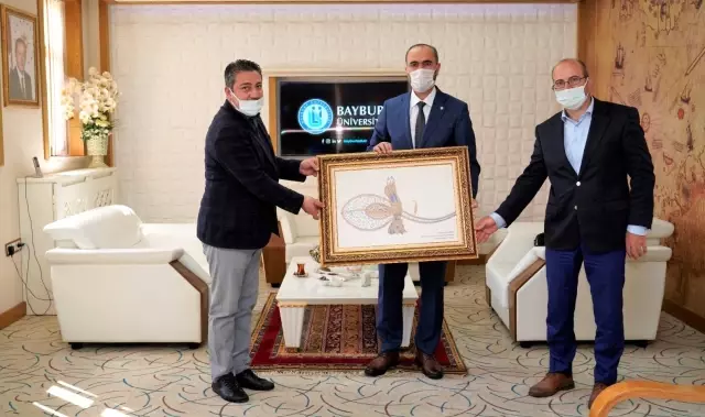 Rektör Türkmen'e hayırlı olsun ziyaretleri devam ediyor Rektör Türkmen'e hayırlı olsun ziyaretleri devam ediyor