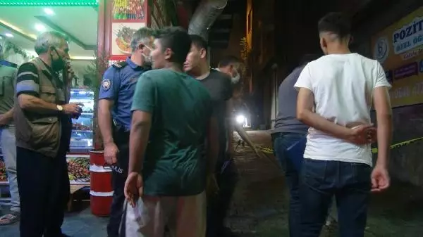 Şanlıurfa'da fuhuş ihbarına giden ekiplere ateş açıldı: 2 polis yaralı Şanlıurfa'da fuhuş ihbarına giden ekiplere ateş açıldı: 2 polis yaralı
