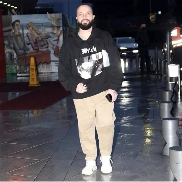 Takipçisine hakaret eden şarkıcı Berkay'a 4 yıl 4 aya kadar hapis istemi Takipçisine hakaret eden şarkıcı Berkay'a 4 yıl 4 aya kadar hapis istemi