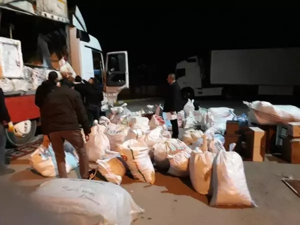 ÇORUM'DA UYUŞTURUCU TİCARETİNDE 3 SANIĞA 90 YIL HAPİS ÇORUM'DA UYUŞTURUCU TİCARETİNDE 3 SANIĞA 90 YIL HAPİS