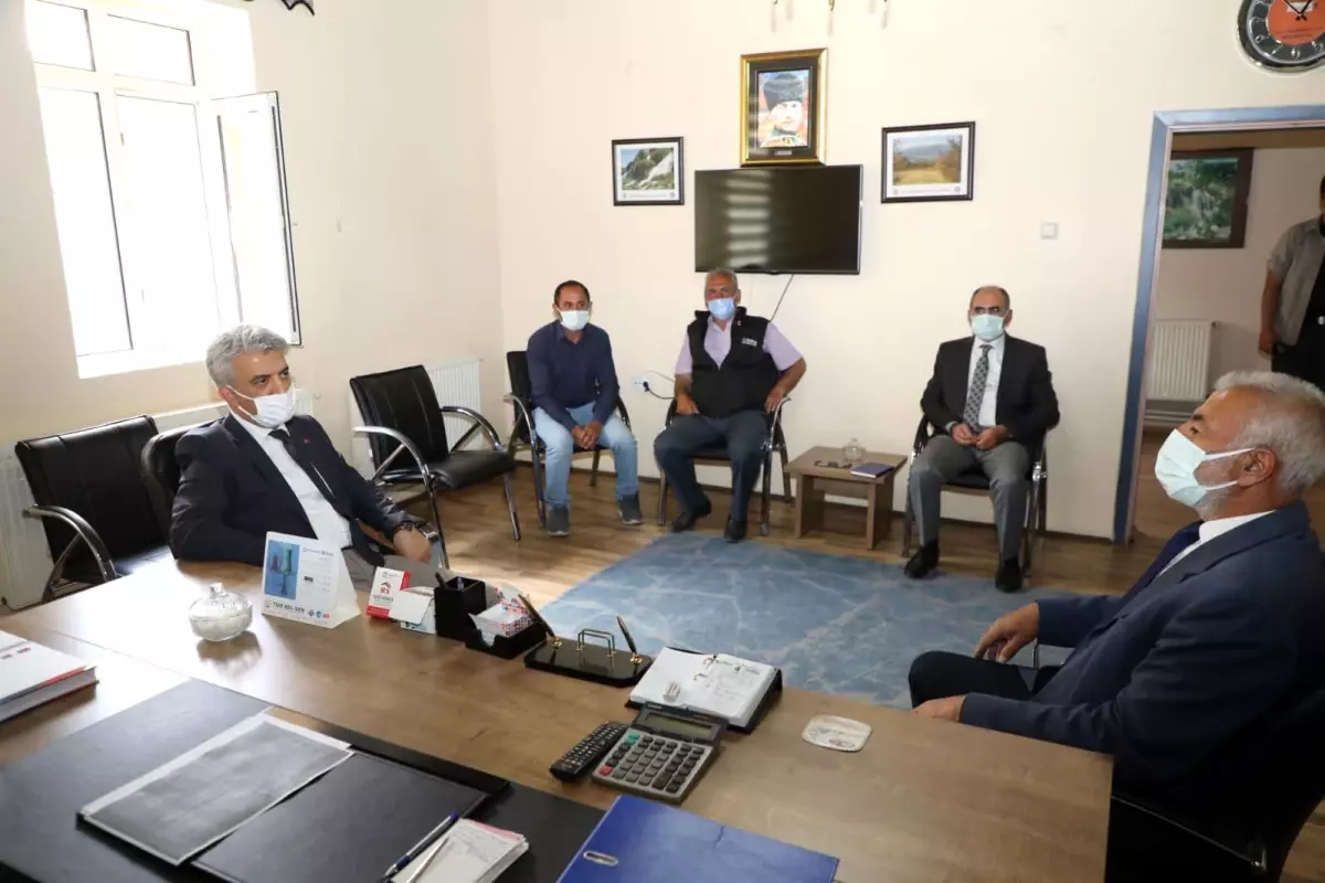 Valimiz Sayın Mehmet Makas, Çağlayan Belde Belediye Başkanı Haydar Şahin'i Ziyaret Etti