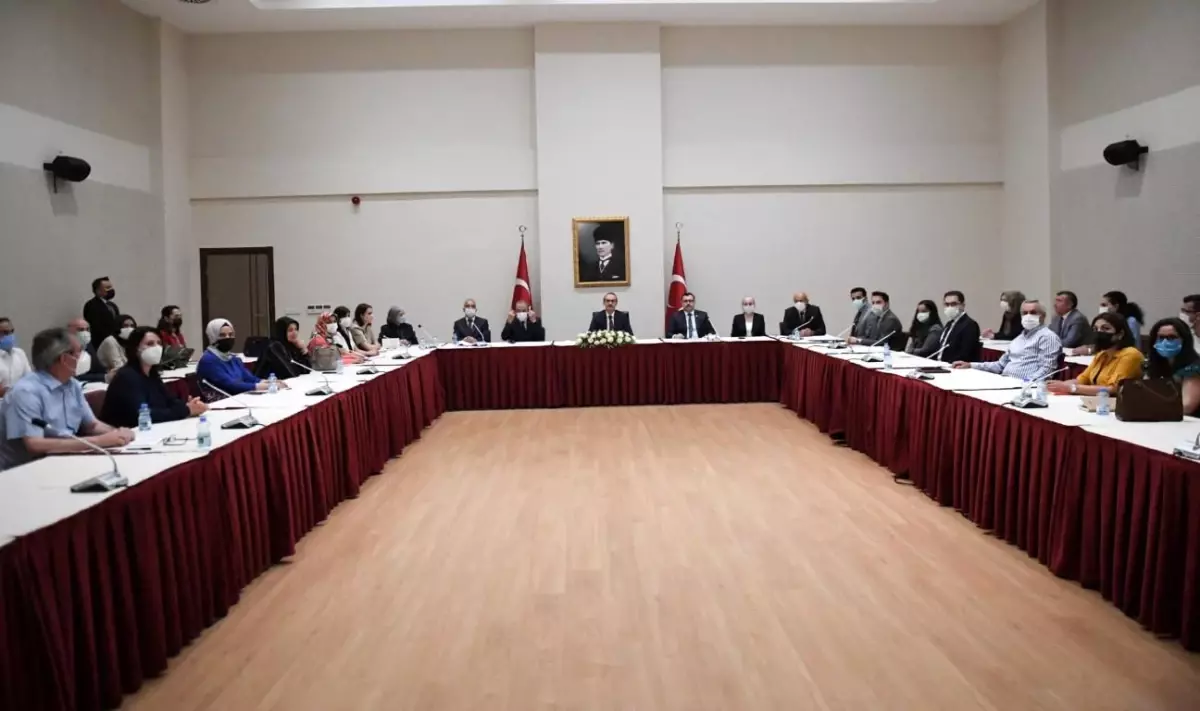 Yabancı Uyruklu Vatandaşların Sorunlarıyla İlgili İstişare Toplantısı Yapıldı