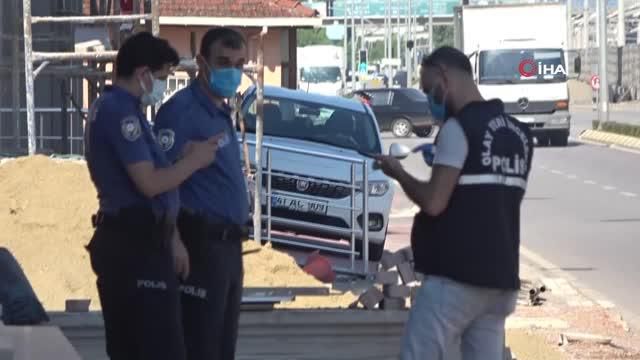 yoldan gecen vatandaslar gordu iple asilmis h 4 14190767 o