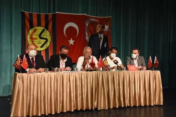 SPOR 246 milyon borcu olan Eskişehirspor'a başkan adayı çıkmadı SPOR 246 milyon borcu olan Eskişehirspor'a başkan adayı çıkmadı