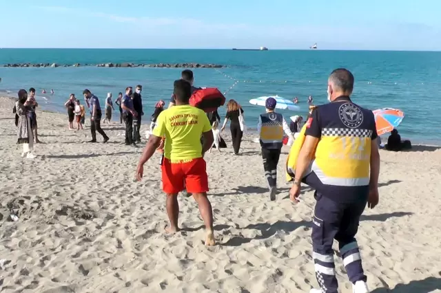 5 yaşındaki çocuk denize düşerek boğulma tehlikesi geçirdi 5 yaşındaki çocuk denize düşerek boğulma tehlikesi geçirdi