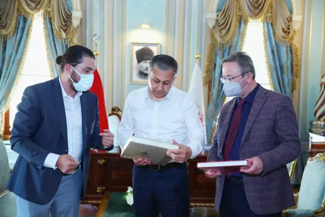 AA İstanbul Haberleri Editörü Can'dan Vali Yerlikaya'ya ziyaret AA İstanbul Haberleri Editörü Can'dan Vali Yerlikaya'ya ziyaret