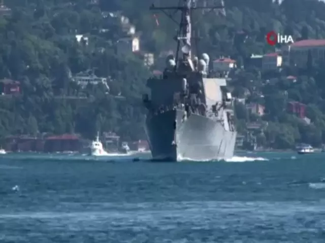 ABD savaş gemisi İstanbul Boğazı'ndan geçti ABD savaş gemisi İstanbul Boğazı'ndan geçti