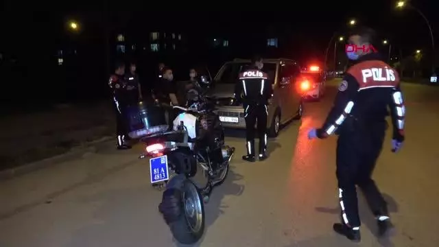 Son dakika: ALKOLLÜ ARAÇ KULLANAN AVUKAT, CEZA YAZAN POLİSLERE İSİM SORDU Son dakika: ALKOLLÜ ARAÇ KULLANAN AVUKAT, CEZA YAZAN POLİSLERE İSİM SORDU