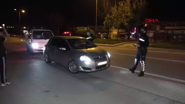 Son dakika: ALKOLLÜ ARAÇ KULLANAN AVUKAT, CEZA YAZAN POLİSLERE İSİM SORDU Son dakika: ALKOLLÜ ARAÇ KULLANAN AVUKAT, CEZA YAZAN POLİSLERE İSİM SORDU
