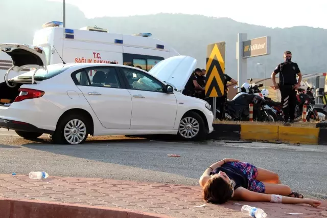 Alkollü İran uyruklu sürücü polisin 'dur' ihtarına uymayınca kaza yaptı Alkollü İran uyruklu sürücü polisin 'dur' ihtarına uymayınca kaza yaptı