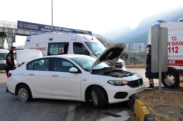 Alkollü İran uyruklu sürücü polisin 'dur' ihtarına uymayınca kaza yaptı Alkollü İran uyruklu sürücü polisin 'dur' ihtarına uymayınca kaza yaptı