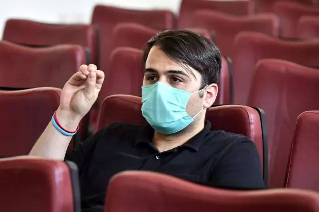 Ankara'da toplu ulaşım sürücülerine işaret dili eğitimi devam ediyor Ankara'da toplu ulaşım sürücülerine işaret dili eğitimi devam ediyor