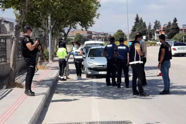 Antakya'da 32 ekiple asayiş denetimi Antakya'da 32 ekiple asayiş denetimi