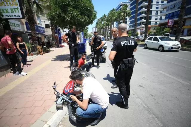 Son dakika haber | Polisten kaçan hırsızlık şüphelisi kaza yapınca yakalandı Son dakika haber | Polisten kaçan hırsızlık şüphelisi kaza yapınca yakalandı