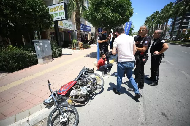 Son dakika haber | Polisten kaçan hırsızlık şüphelisi kaza yapınca yakalandı Son dakika haber | Polisten kaçan hırsızlık şüphelisi kaza yapınca yakalandı