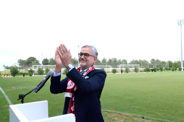 Antalyaspor Kulübü Derneği'nin yeni başkanı Hesapçıoğlu oldu Antalyaspor Kulübü Derneği'nin yeni başkanı Hesapçıoğlu oldu
