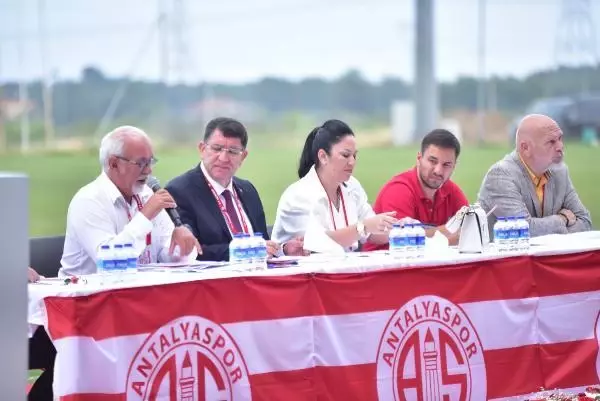 SPOR Antalyaspor Kulübü Derneği'nin yeni başkanı Emin Kemal Hesapçıoğlu oldu SPOR Antalyaspor Kulübü Derneği'nin yeni başkanı Emin Kemal Hesapçıoğlu oldu