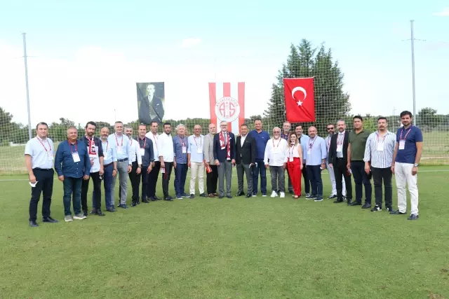 Antalyaspor Kulübü Derneği'nin yeni başkanı Hesapçıoğlu oldu Antalyaspor Kulübü Derneği'nin yeni başkanı Hesapçıoğlu oldu