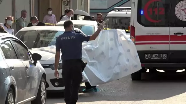 Araç içinde hayatına son verdi Araç içinde hayatına son verdi